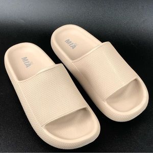 Mia Girl Violett Women’s Sand Casual Sandals Size 11M